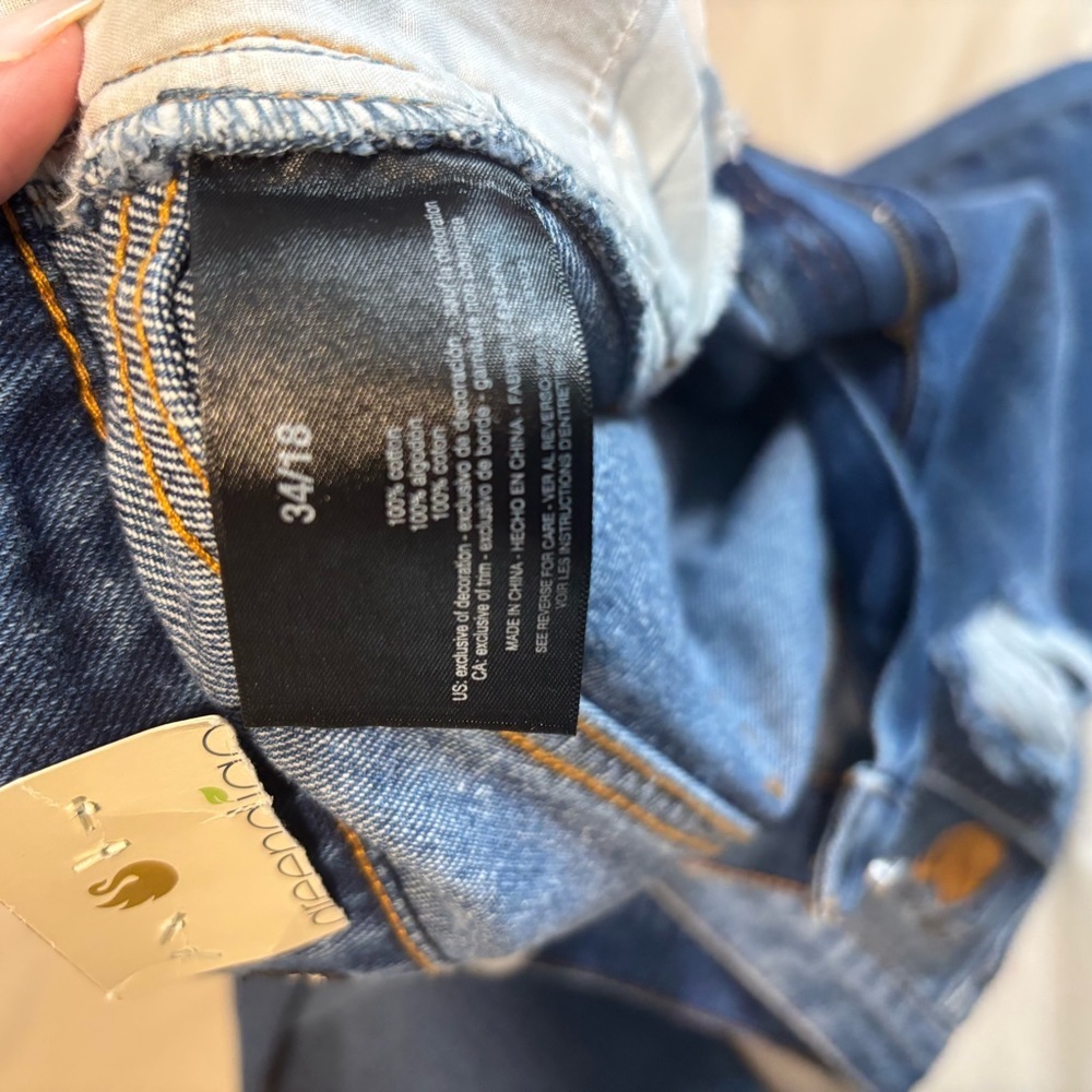 Gloria Vanderbilt x Christian Siriano
Miles Straight Leg Jeans | Sz 18 | NEW - Picture 8 of 9